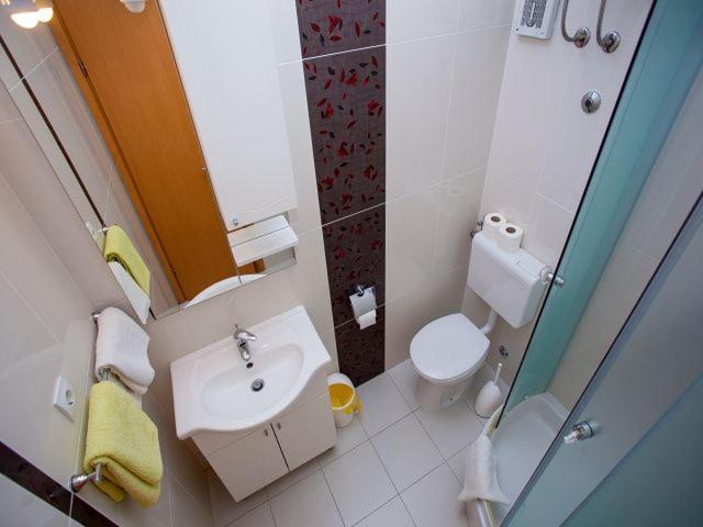 Apartmani Dana Makarska Esterno foto