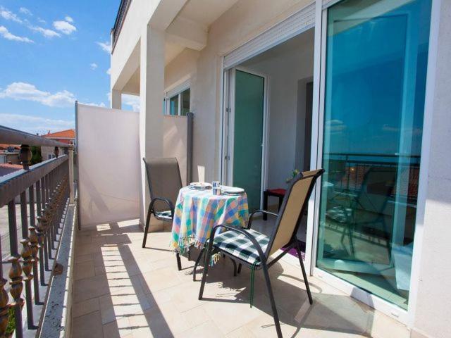 Apartmani Dana Makarska Esterno foto