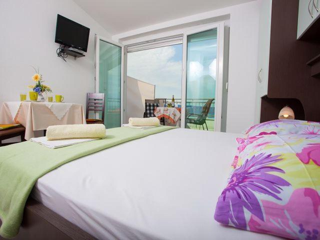 Apartmani Dana Makarska Esterno foto
