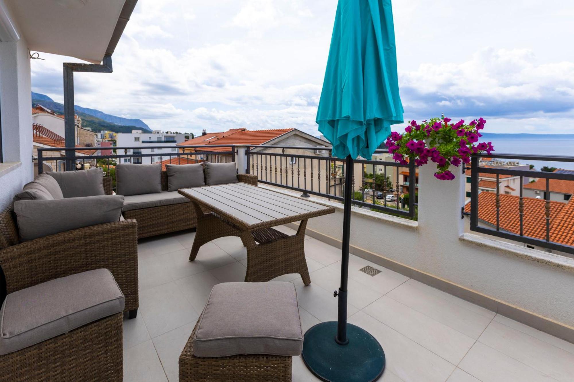 Apartmani Dana Makarska Esterno foto