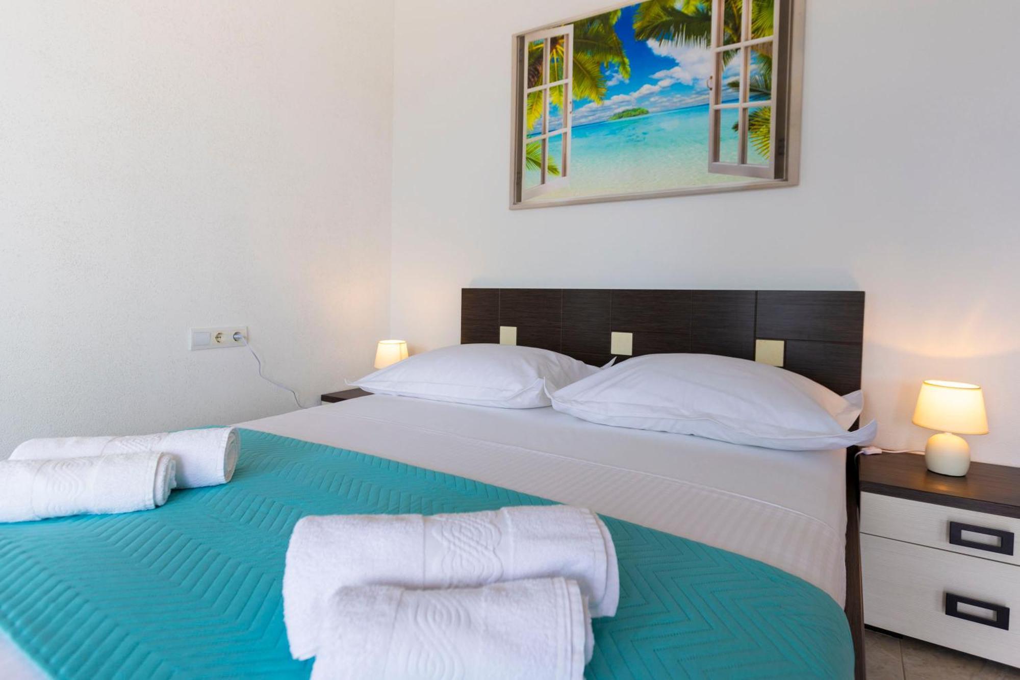 Apartmani Dana Makarska Esterno foto
